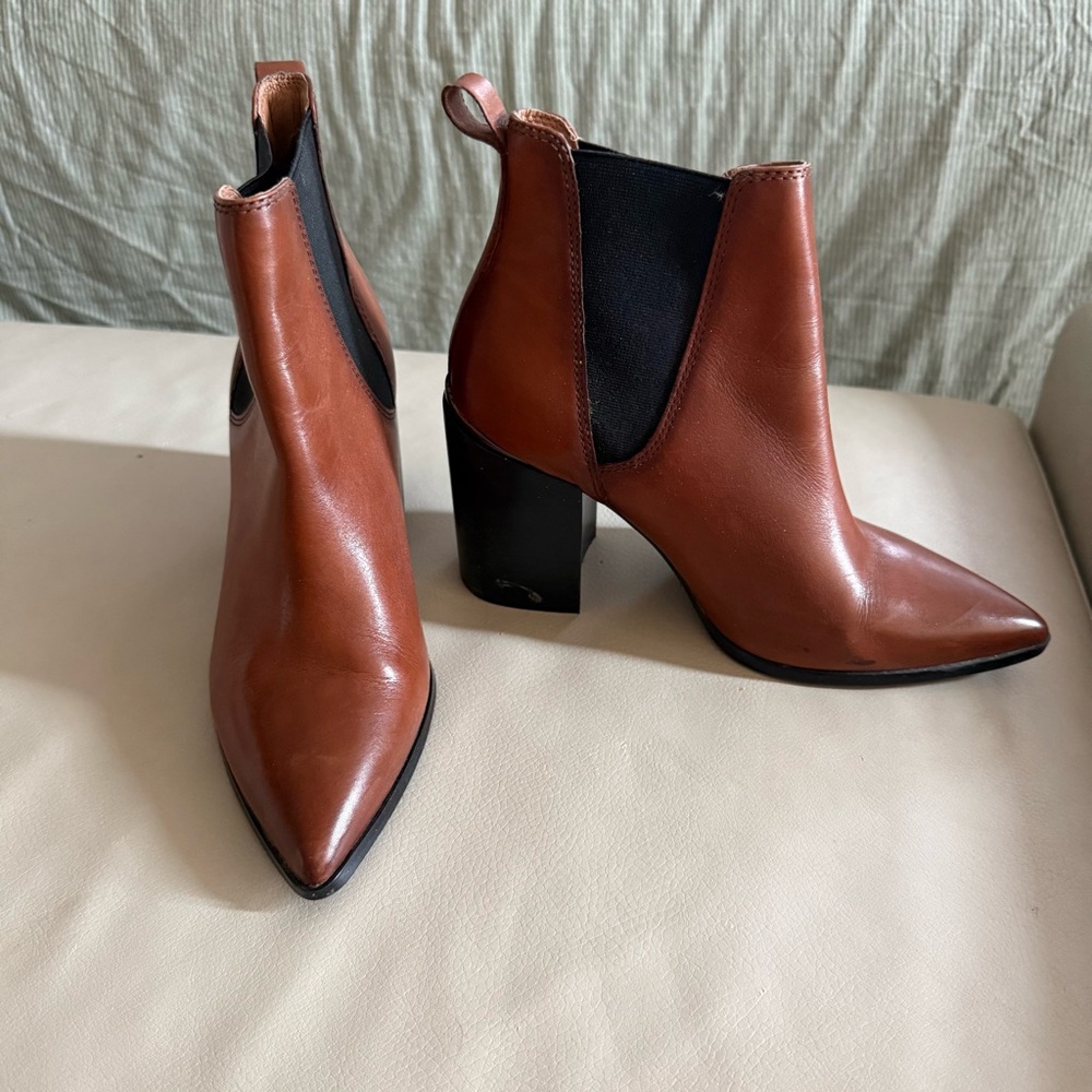 Steve Madden Brown Leather Ankle Boots